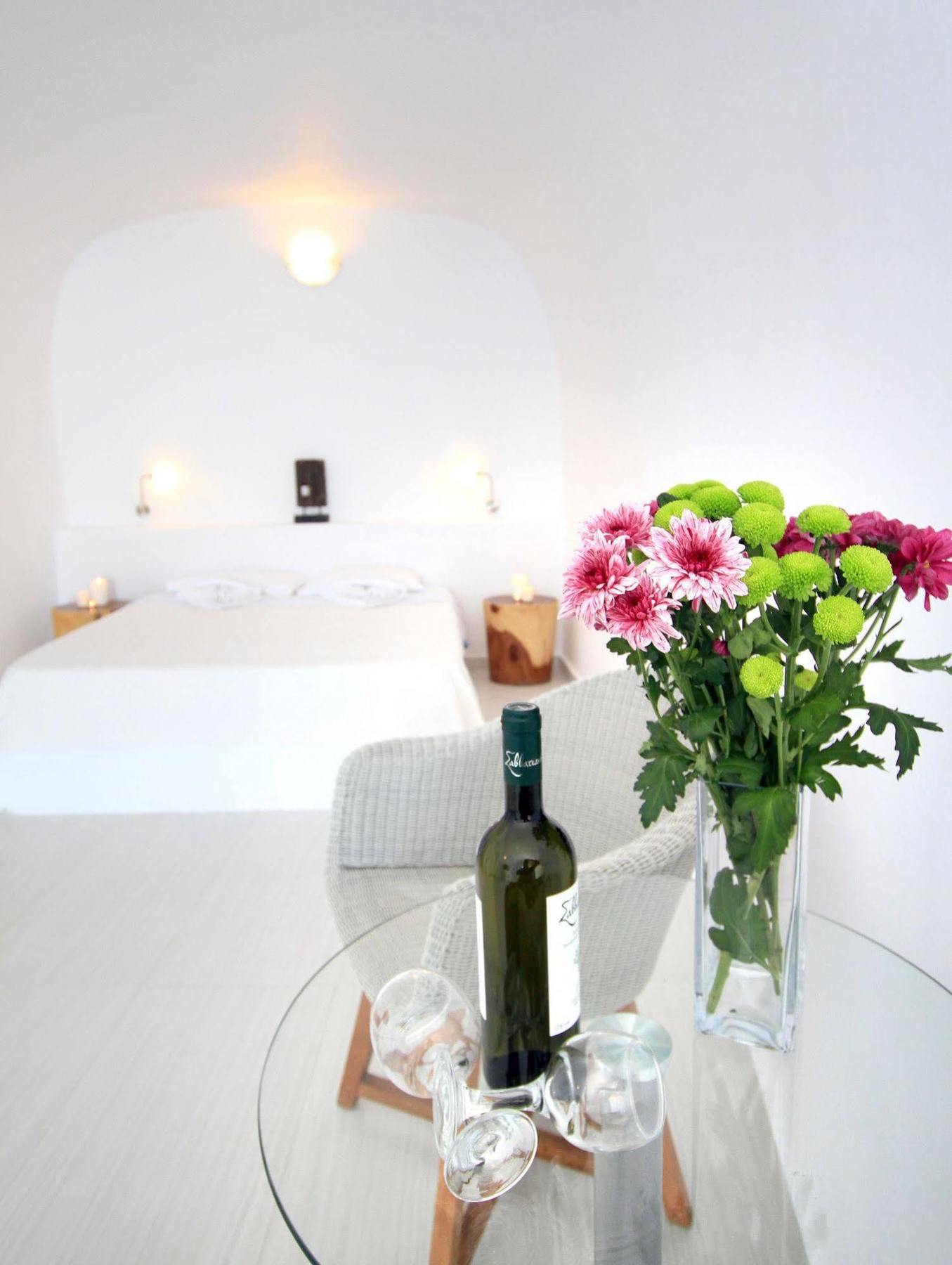 Finesse Apartahotel Oia (Santorini)